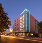 Hotels near Osaka Garden, Chicago: Find $103 Hotel Deals | Travelocity