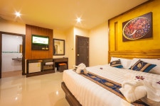     더 밀리언 파통 비치 리조트, Patong | 익스피디아  호텔 예약 