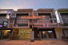 Sri Packers Hotel in Labu | Best Rates & Deals on Orbitz