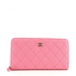 Get the See by Chloé Leather wallet from Vestiaire Collective now | IBT Shop See by Chloé See by Chloé Leather wallet from... 