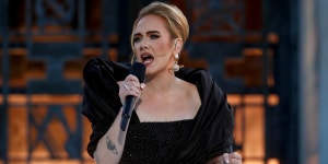 Adele Postpones Las Vegas Residency Due to Covid-19 Cases on Her Team - WSJ Adele Postpones Las Vegas Residency Due to Covid-19... 