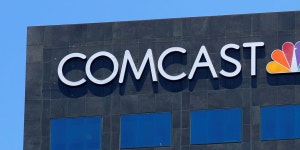 Comcast Offers Web-Connected TV Service to Its Internet Customers - WSJ Comcast Offers Web-Connected TV Service to Its Internet... 