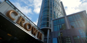 Wynn Resorts Bids $7.1 Billion for Australia’s Crown Resorts - WSJ Wynn Resorts Bids $7.1 Billion for Australia’s Crown Resorts 