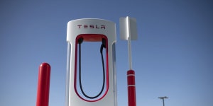 Tesla Is Last Stronghold for Investors Buying the Dip in Tech Stocks - WSJ Tesla Is Last Stronghold for Investors Buying the Dip... 