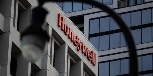 Exclusive | Honeywell Strikes $1.8 Billion Deal for Liquefied Natural Gas Business - WSJ Exclusive | Honeywell Strikes $1.8... 