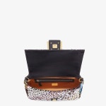 멀티 컬러 시퀸 가방 - 바게트 | Fendi 멀티 컬러 시퀸 가방 - 바게트 | Fendi | Fendi Online Store