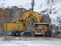 Komatsu PC8000 Excavator & Komatsu 830E Dump Truck HD Wallpaper | Background Image | 1920x1440 | ID:932785 - Wallpaper Abyss... 