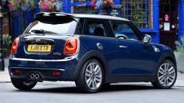 ID:882004 - Wallpaper Abyss  2016 Mini Cooper S Seven 3-door HD Wallpaper | Background Image | 1920x1080 | ID:882004