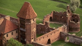Malbork castle in Pomerania region of Poland Computer Wallpapers, Desktop Backgrounds | 1920x1080 | ID:283314