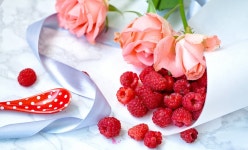 ID:780063 - Wallpaper Abyss  Raspberry HD Wallpaper | Background Image | 2048x1241 | ID:780063