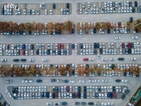 Underground parking (858264254) - 게티이미지뱅크