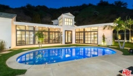 Lea Micheles New Mansion