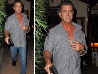 Mel Gibson Enjoys Dinner