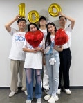 더쿠 - 영화 <30일> 100만 관객 돌파