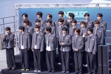 더쿠 - 실시간 롯데월드 목격담 올라오고 있는 스타쉽 남돌 뉴키즈 연습생들
