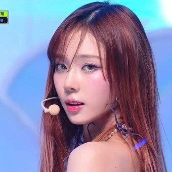 더쿠 - 어흑 오늘 엠카 윈터 얼굴 좀봐