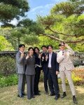 더쿠 - 국과수팀 사진 손지윤 인스타