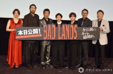 더쿠 - 영화 「BAD LANDS」 첫날 무대 인사 - 안도 사쿠라, 야마다 료스케(Hey! Say! JUM...