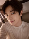 더쿠 - 위버스에 침대 셀카 올려주고 간 라이즈 성찬