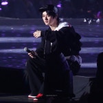 더쿠 - 리노 손등에 스테이라 적혀있어