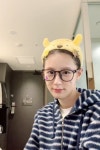 더쿠 - 세안밴드+안경 끼고 라방해준 미연 비주얼.jpg