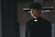 더쿠 - 아 이준혁 안토니오 사제님 벌써 맛있는데