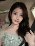 더쿠 - 아이유 팬 커뮤니티 청룡시리즈 비하인드 사진 업뎃💚🙂↕️💚