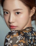 더쿠 - 주기적으로 봐줘야하는 윤정이 프로필사진 모음! (사진많아)