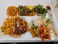 더쿠 - ㅇㄷㄷ구내식당(한식뷔폐)서 이정도 먹으면 많이 먹는건가..?