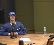 더쿠 - 잘못 올라간 공지로 헐레벌떡 라디오 출연한 박보검