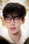 더쿠 - 원우 개쩌는 얼빡사진 보여줄게