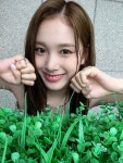 더쿠 - 월요일이라고 사진올려준 스테이씨 재이
