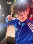 더쿠 - 아 보넥도 태산 명재현 오늘 올린 사진 같은 아디다스인데