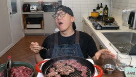 더쿠 - 찌개팔아서 건물세운 또순이네 된장찌개를 재현해본 유튜버