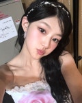 더쿠 - 키스오브라이프 하늘 인스타그램 업로드