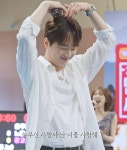 더쿠 - [방판뮤직 어디든 가요] 궁궁이 머리에 단 이찬원