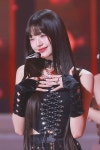 더쿠 - 장원영 만우절 기념 올라온 홈마 사진 지분 top3.jpg