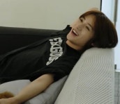 더쿠 - 팔자 좋은 강아지 모드래ㅋㅋ