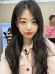 더쿠 - QWER 막내 히나 생일 기념 비주얼 모음
