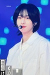 더쿠 - 원빈은 존나 새침+냉미남+요정같이 생겼는데