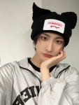 더쿠 - 성화 오늘 올려준 셀카 넘나 앙큼고양이...