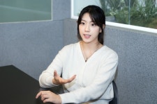 더쿠 - 테디뵈르 하우스, 골든피스, 깨먹는 하트 티라미수 기획한 브랜딩 디렉터 나이