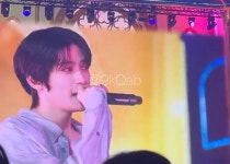 더쿠 - 5년만에 재성사된 실시간 태연 재현 듀엣 무대 투샷....jpg