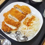 더쿠 - 신논현 아빠곰수제돈까스 진짜 치즈가 미쳤어.jpg
