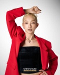 더쿠 - 신세계 면세 뉴모델 쿄카 사진 공개.jpg