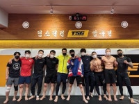 더쿠 - 안수호 액션 준비할때