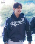 더쿠 - [KBO] 평소 닮았단 말 듣는 여배 김희진선수로 분장(?)한 롯데 윤동희