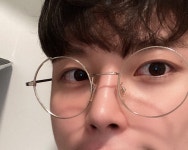 더쿠 - 민성이 안경 셀카