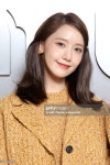 더쿠 - 미우미우 s/s 2024 패션쇼 윤아 게티이미지 모음.jpg