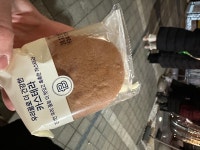 더쿠 - 핫게갔던 국회의사당 앞 파리바게트가 선결제 이상하게 썼다는거 날조임